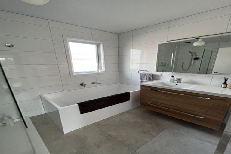 Photo of property in 67 Record Street, Fitzroy, New Plymouth, 4312