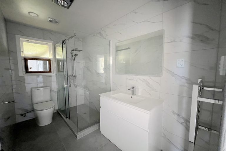 Photo of property in 34 Fairdene Avenue, Henderson, Auckland, 0610