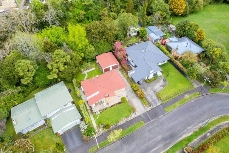 Photo of property in 24 Beverley Crescent, Hillcrest, Hamilton, 3216