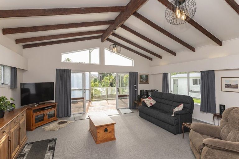 Photo of property in 1033 Aberdeen Road, Te Hapara, Gisborne, 4010