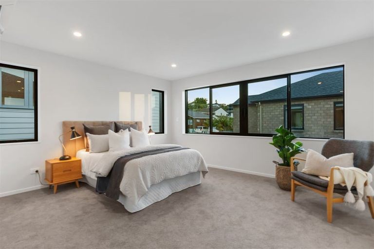 Photo of property in 35b Corunna Road, Milford, Auckland, 0620