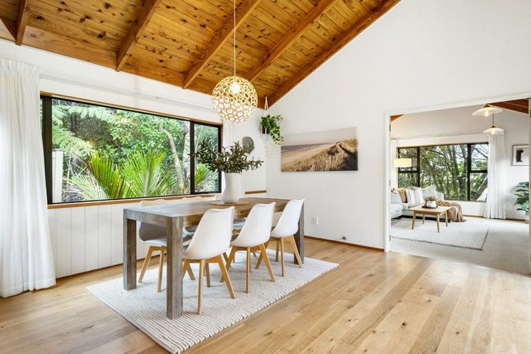 Photo of property in 24a Seaview Avenue, Northcote, Auckland, 0627