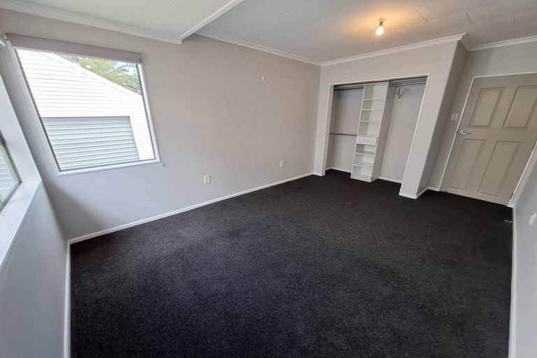 Photo of property in 53 Wallace Place, Westown, New Plymouth, 4310