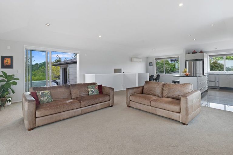 Photo of property in 13a Marina Road, Torbay, Auckland, 0630