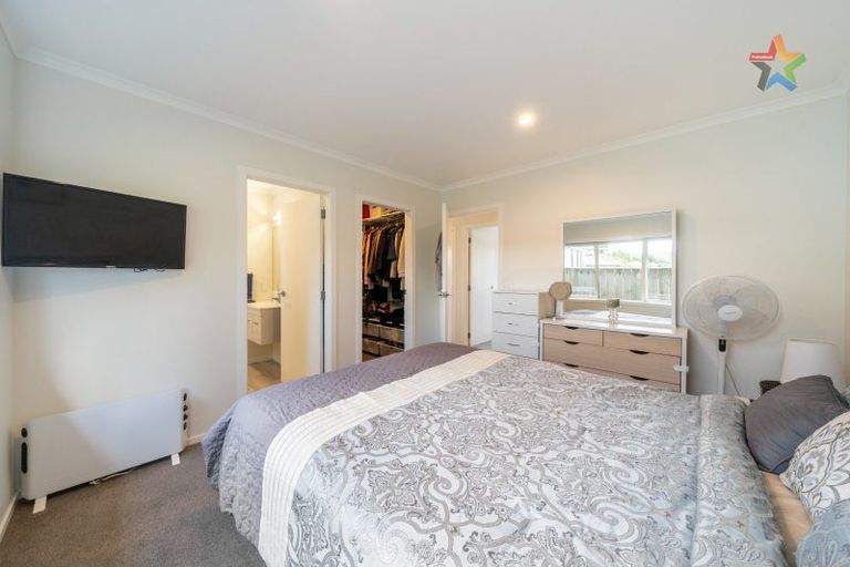 Photo of property in 139a Wainuiomata Road, Wainuiomata, Lower Hutt, 5014