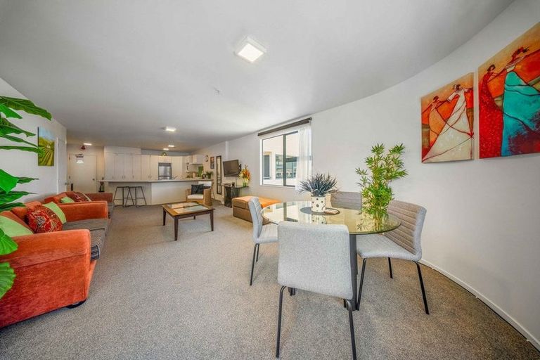 Photo of property in 47/3 Maunganui Road, Mount Maunganui, 3116