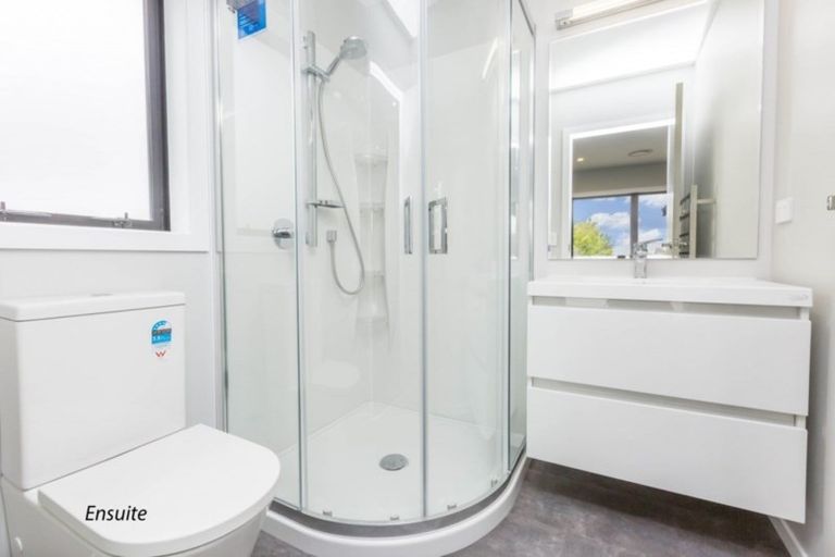 Photo of property in 22 Filmer Crescent, Wallaceville, Upper Hutt, 5018