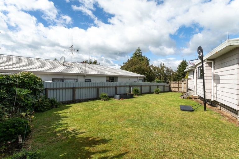 Photo of property in 10 Katterns Street, Katikati, 3129