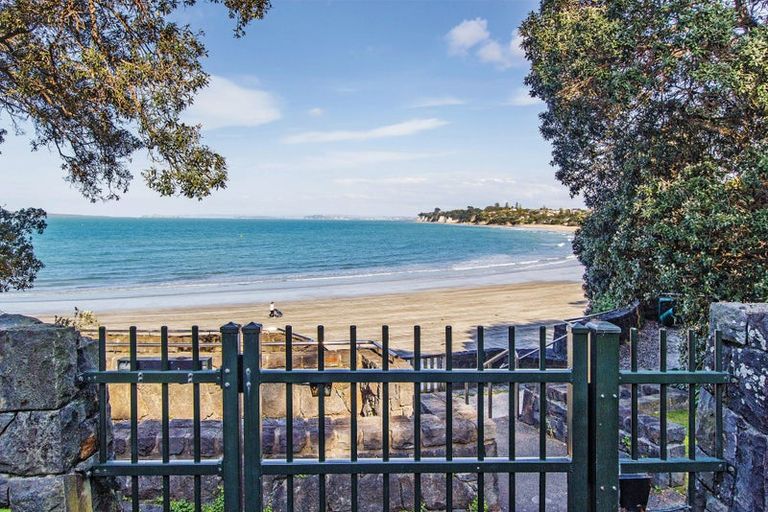 Photo of property in 1c/175 Hurstmere Road, Takapuna, Auckland, 0622