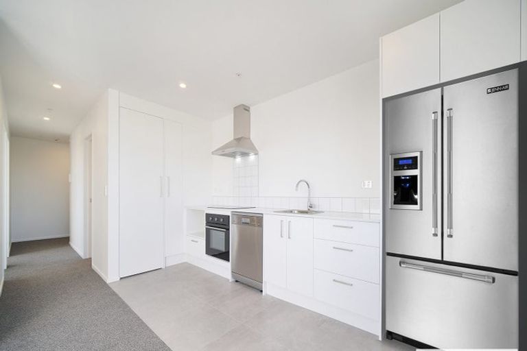 Photo of property in 303/3 Rauemi Way, Te Atatu South, Auckland, 0610