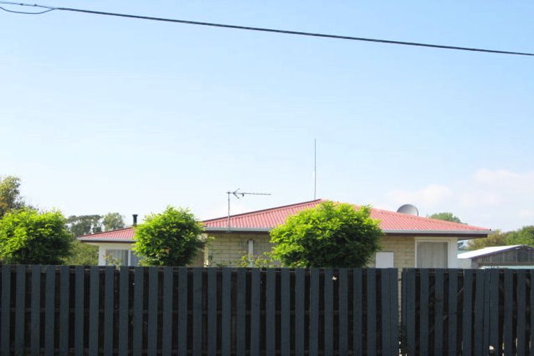 Photo of property in 102 Rowses Road, Aranui, Christchurch, 8061