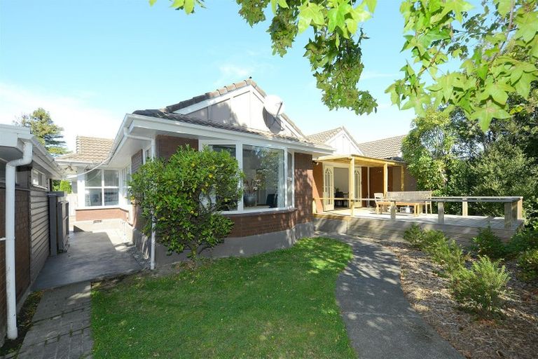 Photo of property in 1/164 Blighs Road, Strowan, Christchurch, 8052