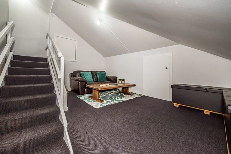 Photo of property in 50 Walton Road, Paraparaumu Beach, Paraparaumu, 5032