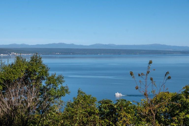 Photo of property in 45 Whakamoenga Point, Acacia Bay, Taupo, 3385