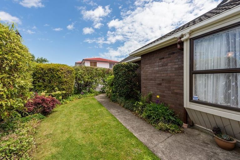 Photo of property in 1/60 Garden Road, Avalon, Lower Hutt, 5011