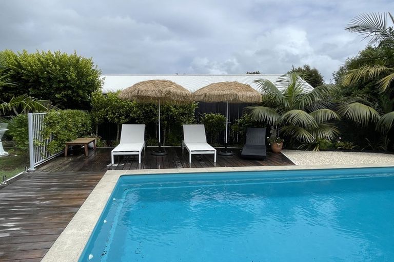 Photo of property in 2 Taimoana Close, Mangawhai Heads, Mangawhai, 0505