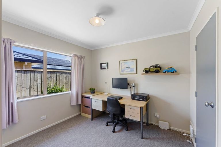 Photo of property in 106 Weggery Drive, Waikanae Beach, Waikanae, 5036