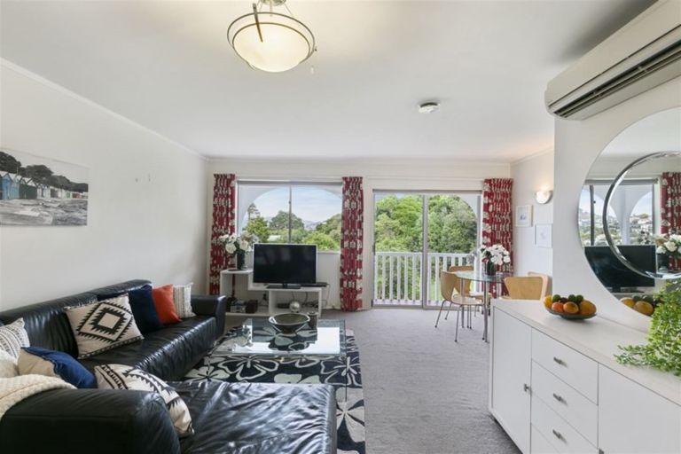 Photo of property in 2a Rosalind Street, Ngaio, Wellington, 6035