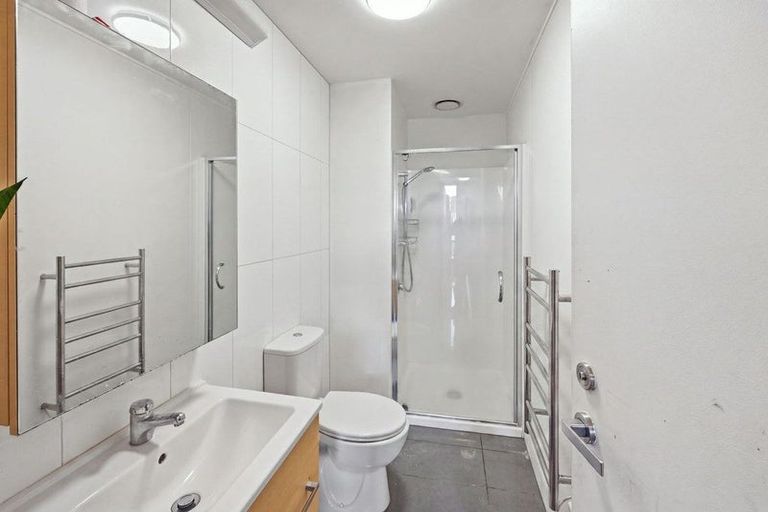 Photo of property in Twin Towers, 308/17 Putney Way, Manukau, Auckland, 2104