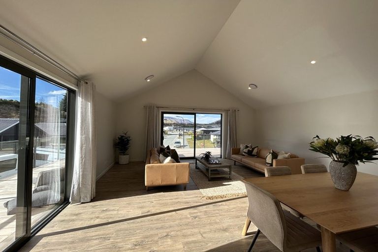 Photo of property in 19 Walton Way, Lower Shotover, 9304
