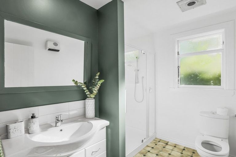 Photo of property in 16 Tonks Street, North New Brighton, Christchurch, 8083