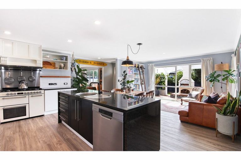 Photo of property in 60a Main North Road, Woodend, 7610