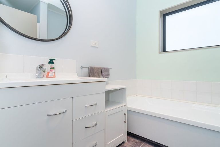 Photo of property in 11 Gilligan Street, Palmerston, 9430