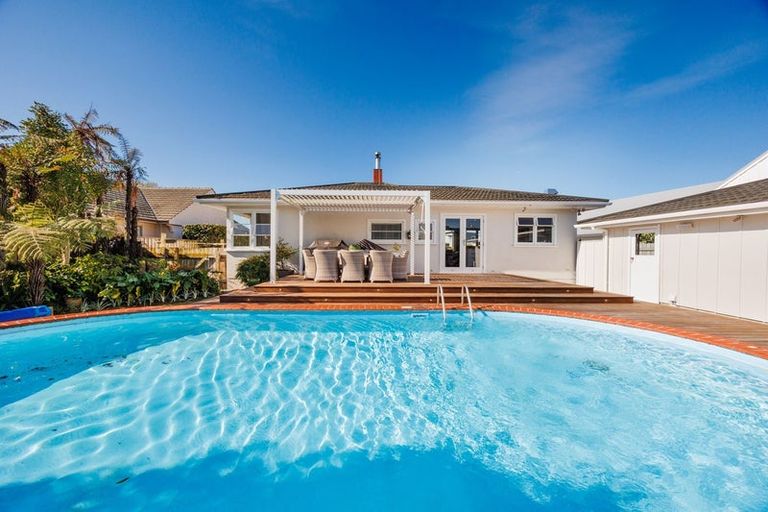 Photo of property in 30 Lincoln Terrace, Hokowhitu, Palmerston North, 4410