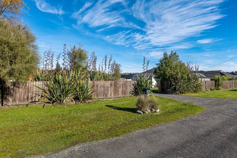 Photo of property in 27 Station Road, Coalgate, 7673