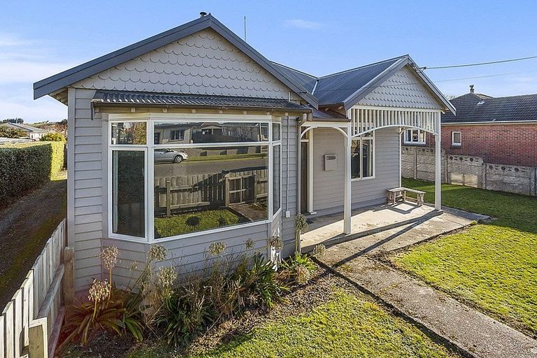 Photo of property in 8 Lock Street, Gore, 9710