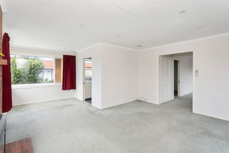Photo of property in 9 Beeston Place, Redwood, Christchurch, 8051