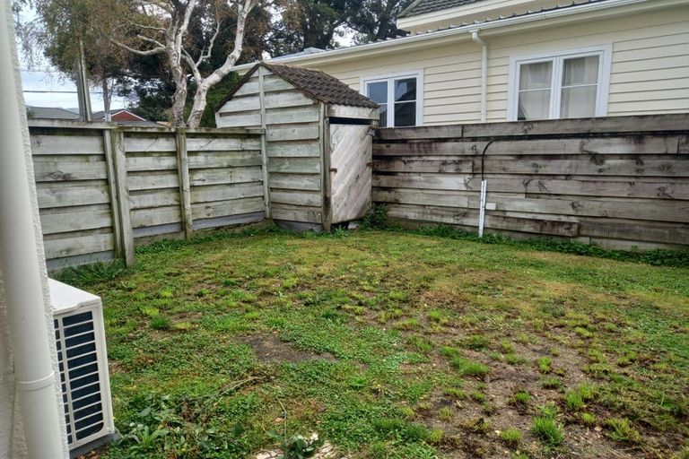 Photo of property in 2/74 Waiwhetu Road, Waiwhetu, Lower Hutt, 5010