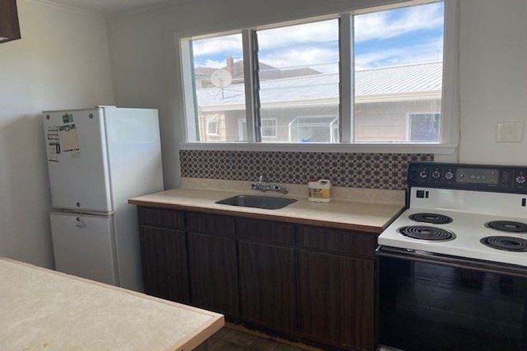 Photo of property in 1/22 Captain Scott Road, Glen Eden, Auckland, 0602