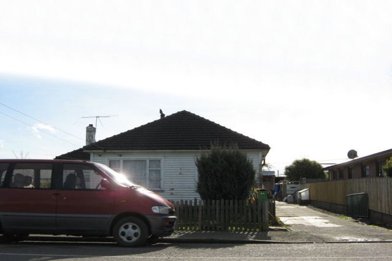 Photo of property in 30 Meldrum Street, Winton, 9720