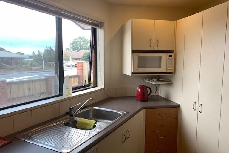 Photo of property in 82 Frankleigh Street, Somerfield, Christchurch, 8024