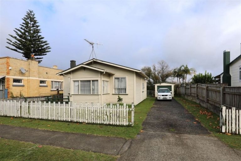 Photo of property in 232 Great South Road, Huntly, 3700