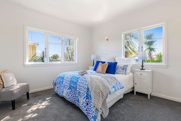 Photo of property in 1/42 Vine Street, Mangere East, Auckland, 2024