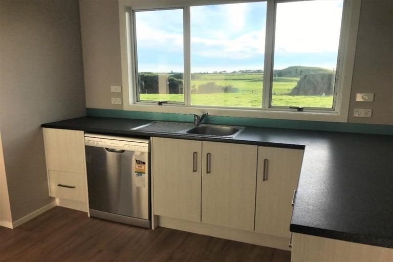 Photo of property in 89 Porikapa Road, Warea, New Plymouth, 4381