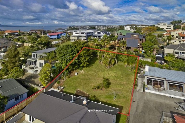 Photo of property in 22a Hebron Road, Waiake, Auckland, 0630