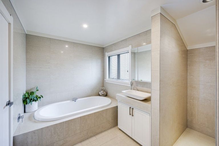 Photo of property in 43 Greenwood Road, Havelock North, 4130