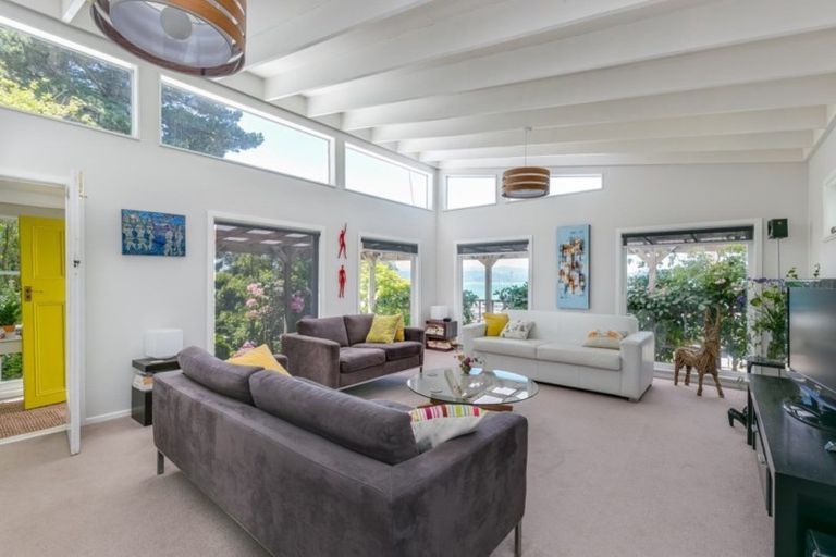 Photo of property in 1 Sar Street, Wadestown, Wellington, 6012