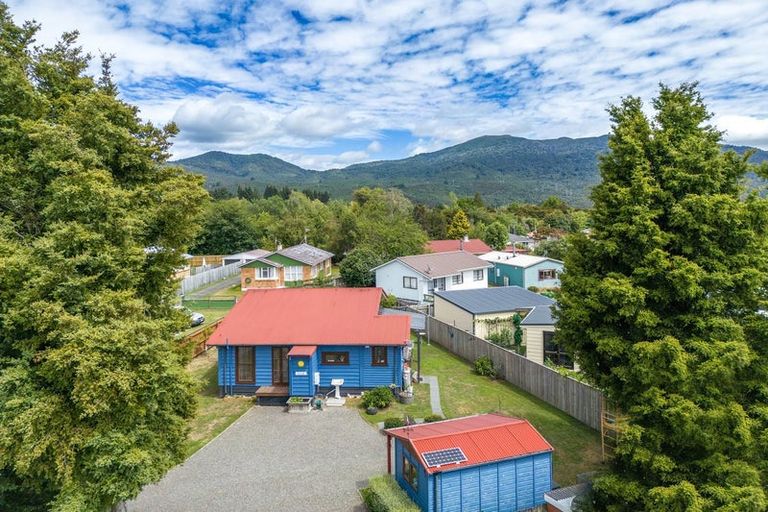 Photo of property in 4 Parekarangi Grove, Turangi, 3334