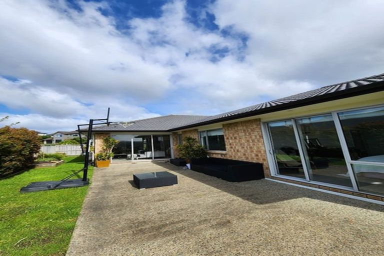 Photo of property in 18 Skipjack Pass, Silverdale, 0932