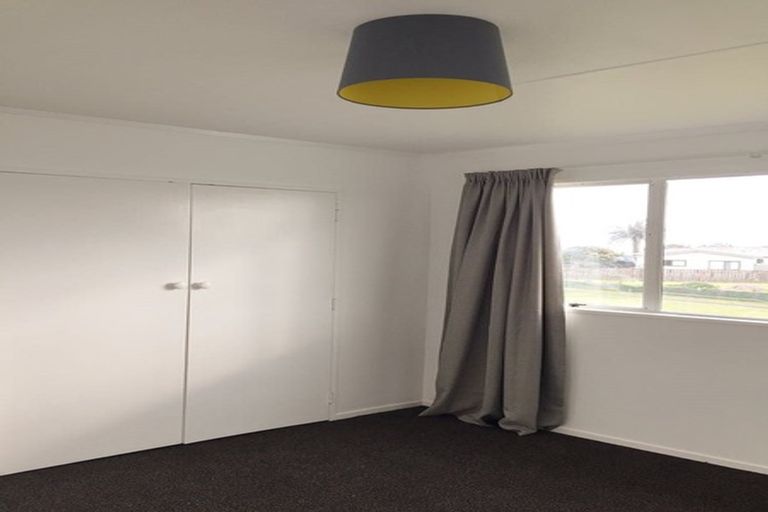 Photo of property in 10 Tainui Street, Castlecliff, Whanganui, 4501