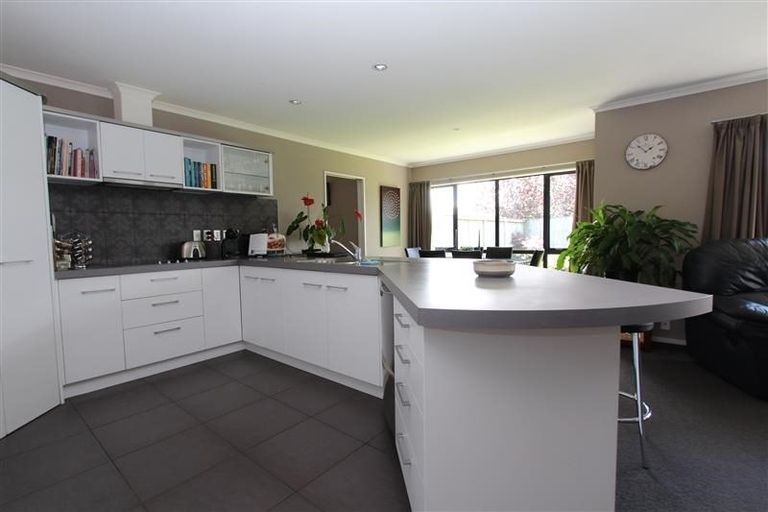 Photo of property in 5 Winslow Court, Huntington, Hamilton, 3210