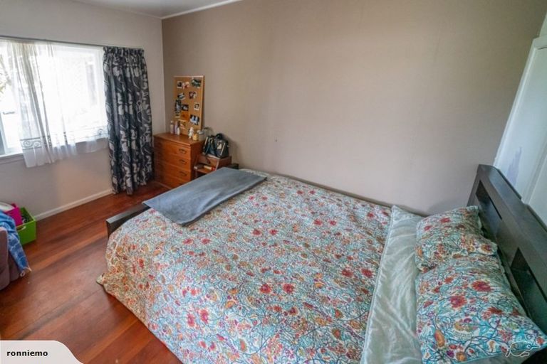 Photo of property in 21 Seabrook Avenue, New Lynn, Auckland, 0600
