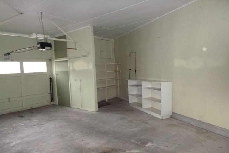 Photo of property in 18 Richardson Street, Woodville, 4920