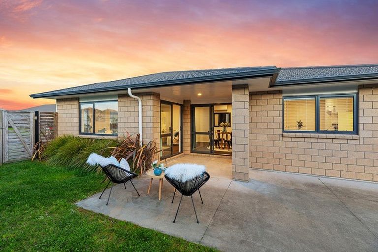Photo of property in 81 Puhirake Crescent, Pyes Pa, Tauranga, 3112