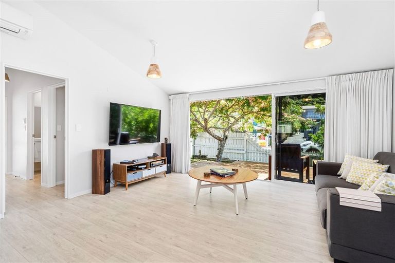 Photo of property in 35a Kopipi Crescent, Ngunguru, Whangarei, 0173