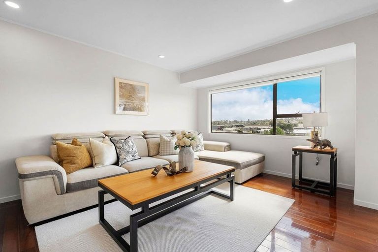 Photo of property in 59 Kennedy Avenue, Forrest Hill, Auckland, 0620